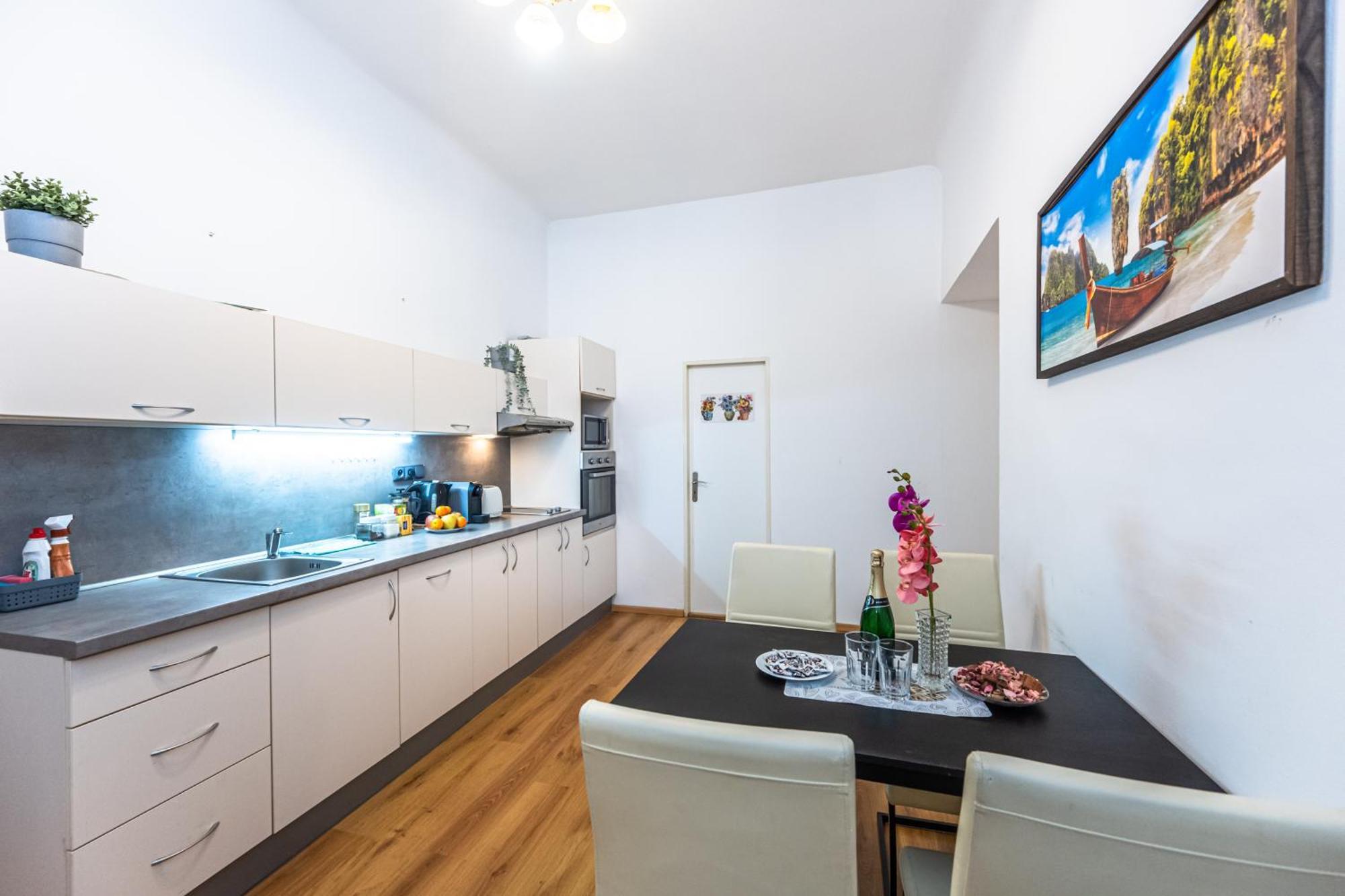 Wenceslas Square 2 Bedroom Apartment براغ المظهر الخارجي الصورة