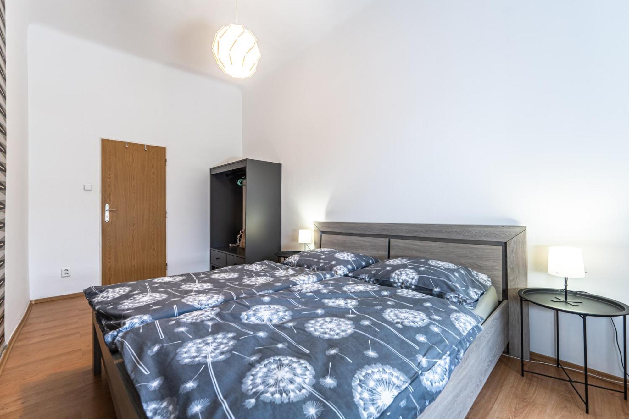Wenceslas Square 2 Bedroom Apartment براغ المظهر الخارجي الصورة
