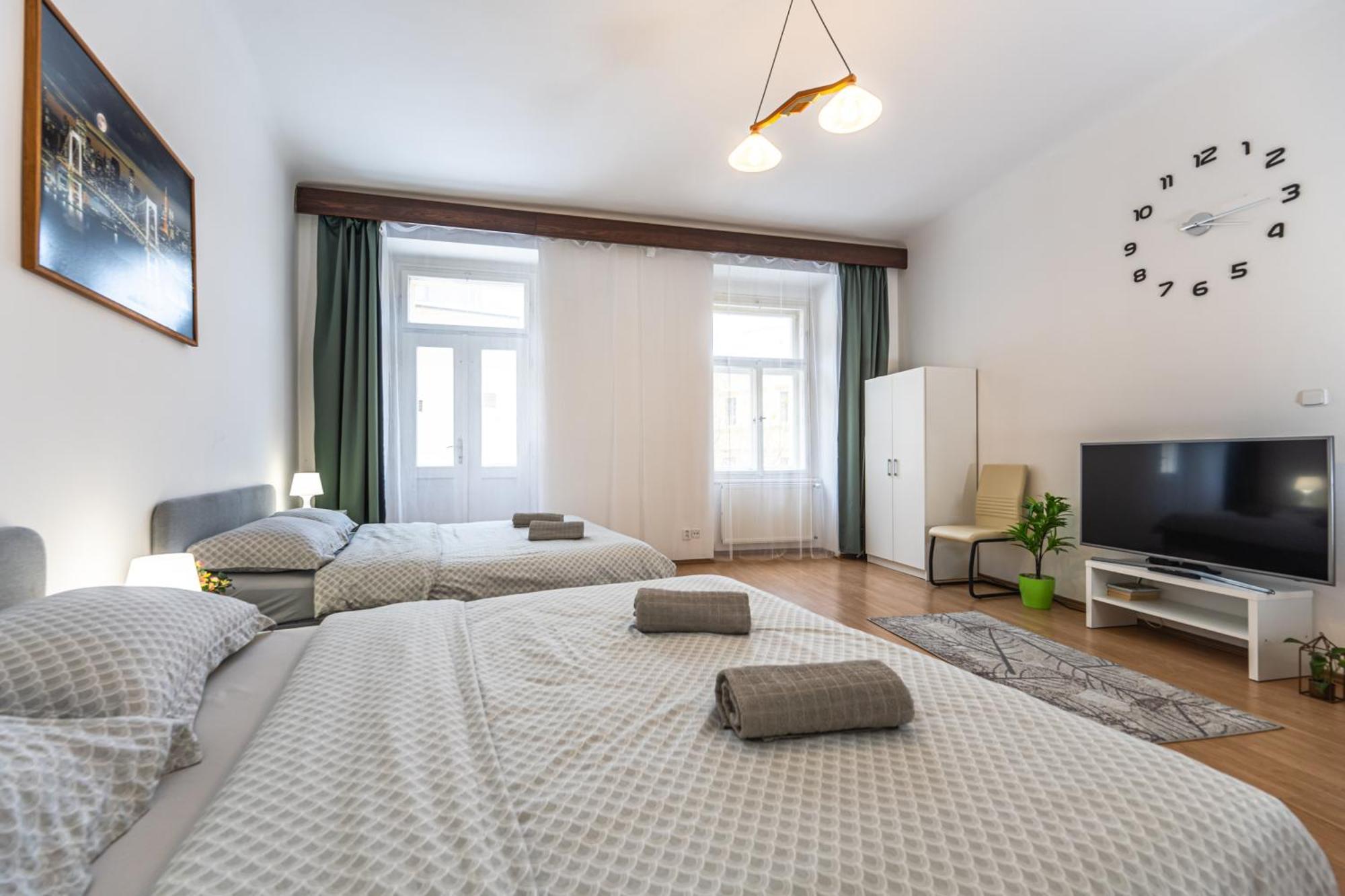 Wenceslas Square 2 Bedroom Apartment براغ المظهر الخارجي الصورة