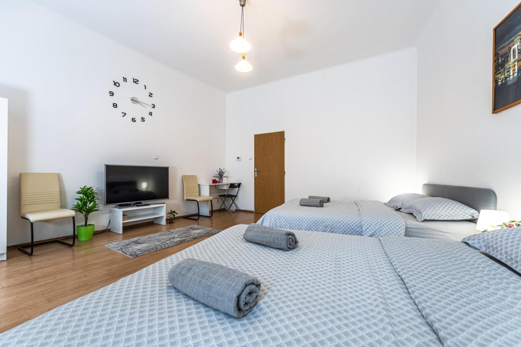 Wenceslas Square 2 Bedroom Apartment براغ المظهر الخارجي الصورة